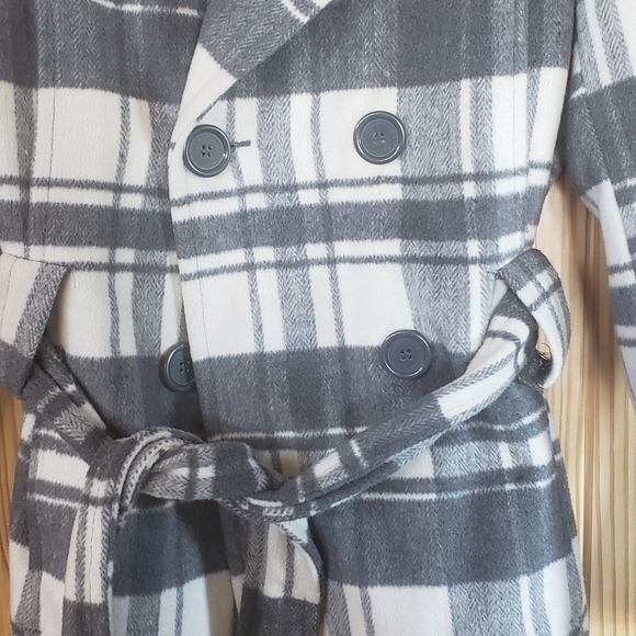 Jacket - Picture 2 of 5